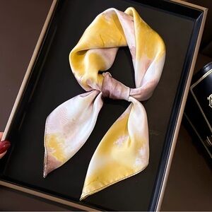 Luxurious  Scarf in Yellow and Cream